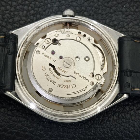 Vintage 1991 Citizen Automatic Mens Silver Watch W/daydate & Red accents - Picture 10 of 10